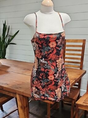 Floral Slip Mini Dress in Coral & Black Nwt Sz Lg